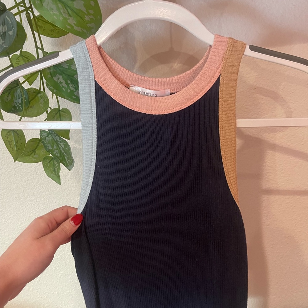 Multi-colored tank